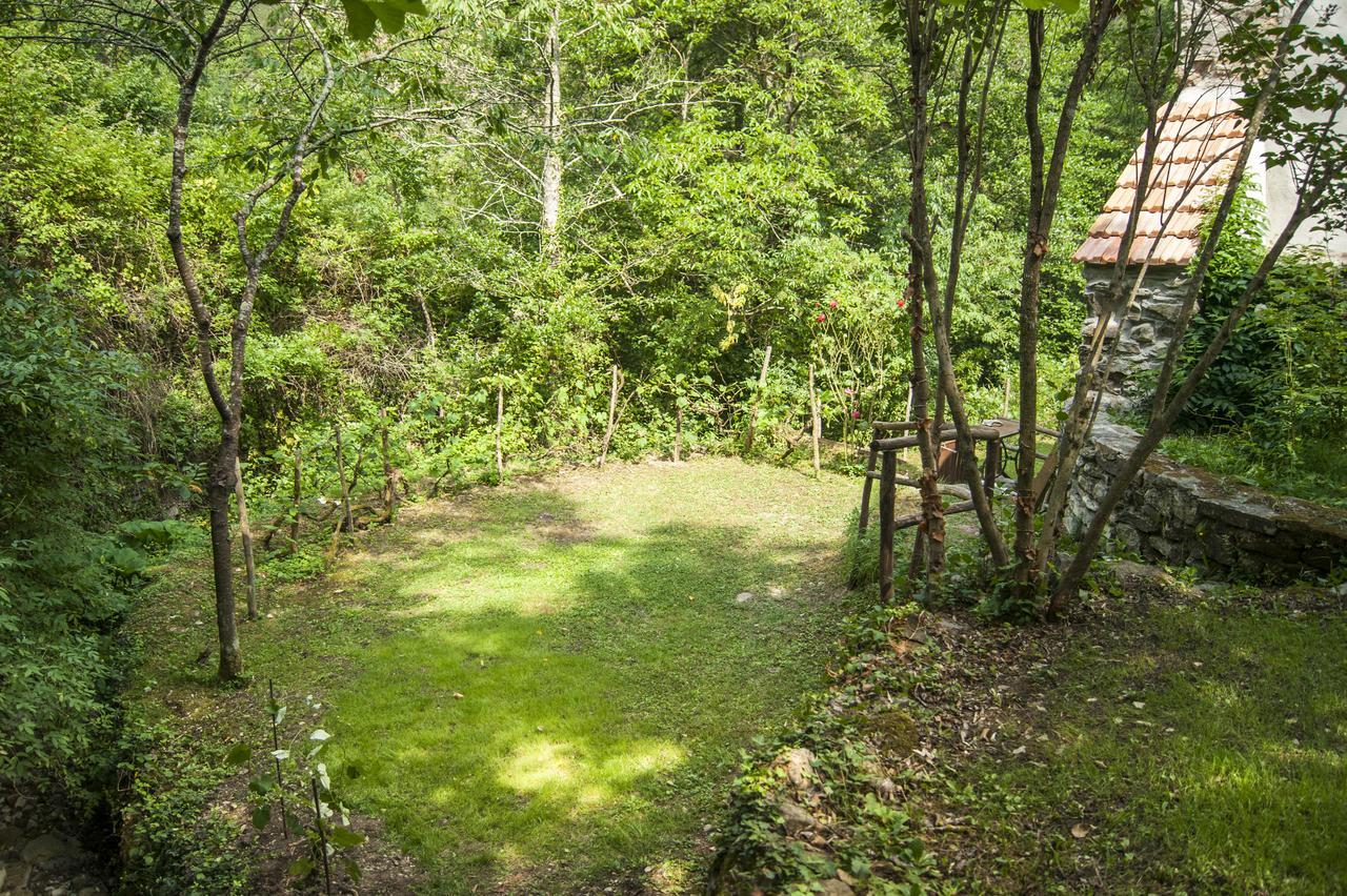 Secret Gardens Bed and Breakfast Borgomaro Εξωτερικό φωτογραφία