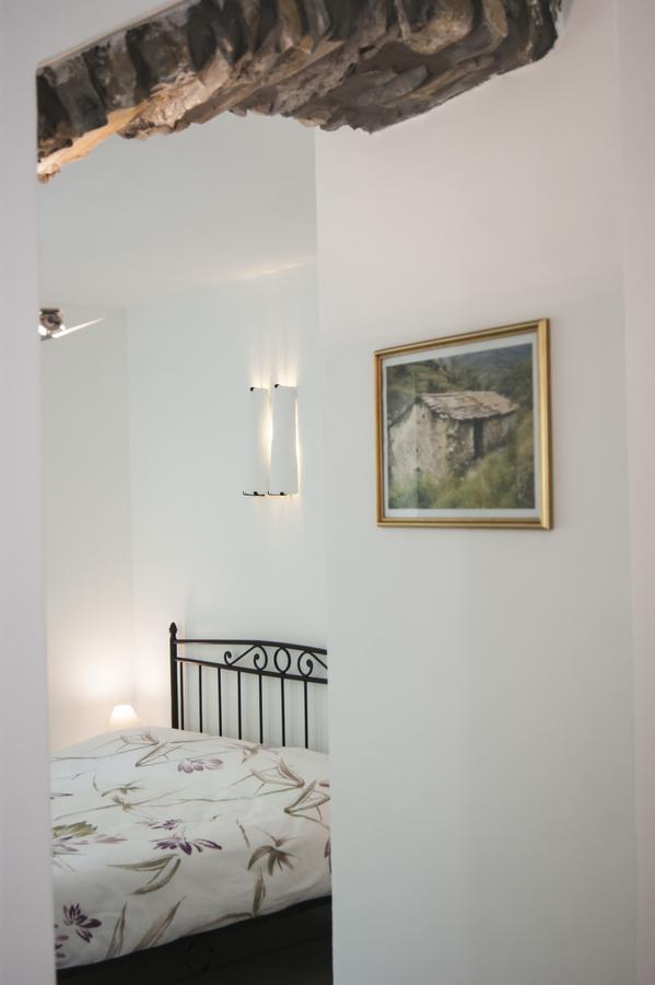 Secret Gardens Bed and Breakfast Borgomaro Εξωτερικό φωτογραφία